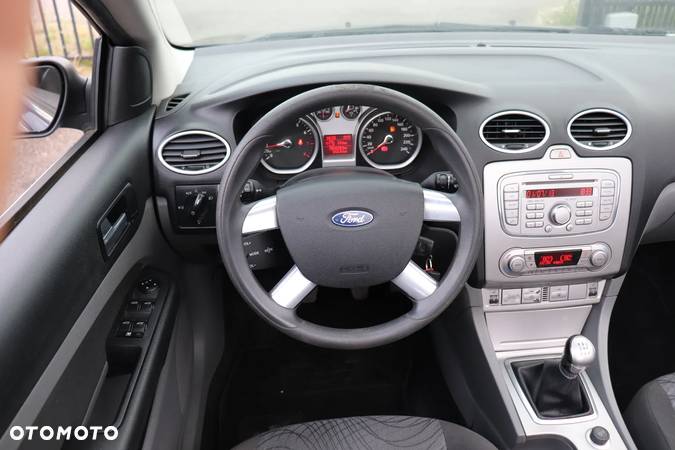 Ford Focus CC 1.6 Sport - 24