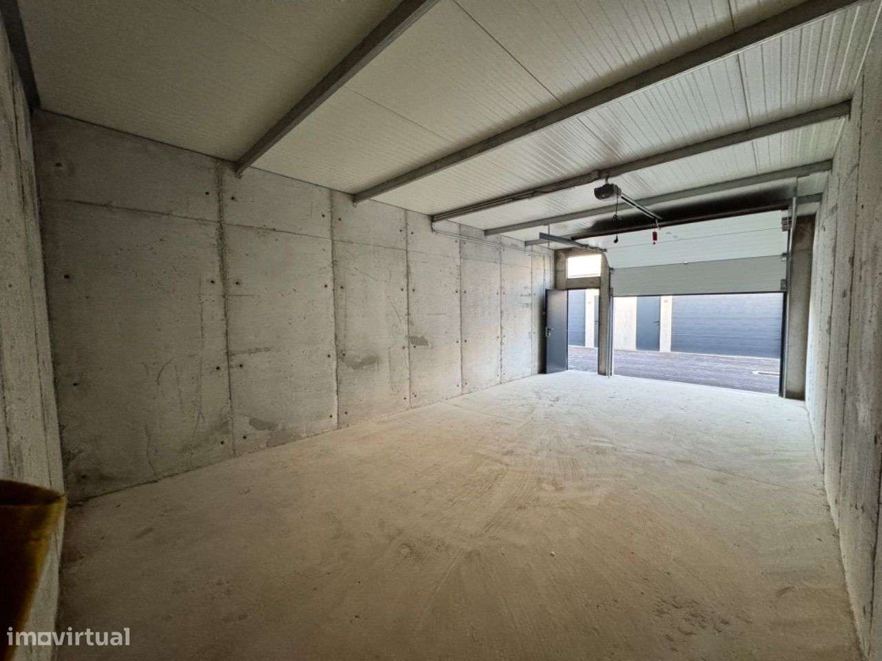 Arrendamento Box/ Garagem/ Armazém, 41 m², a estrear em Torres Vedras - Grande imagem: 4/7