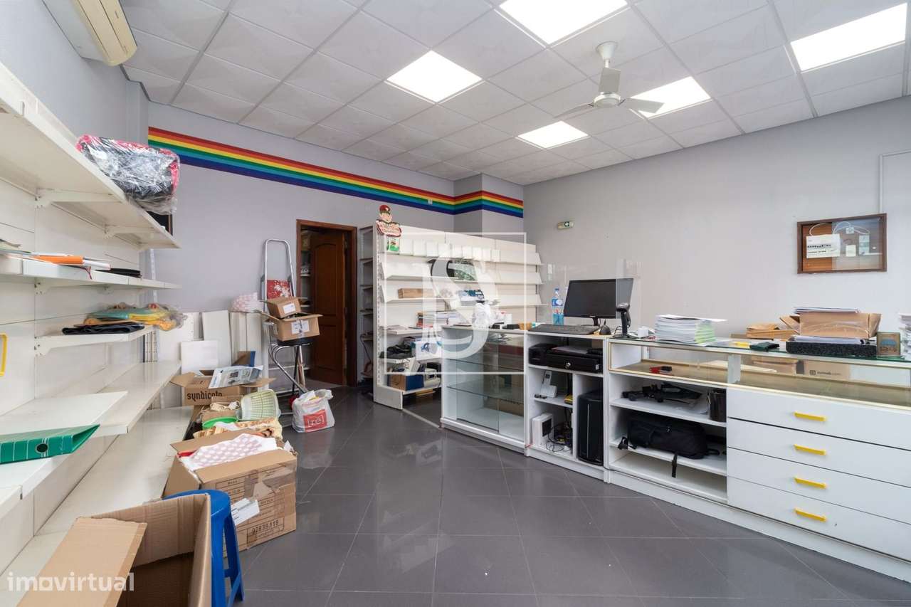 Loja Rua Central Baixa da Banheira - Grande imagem: 5/8