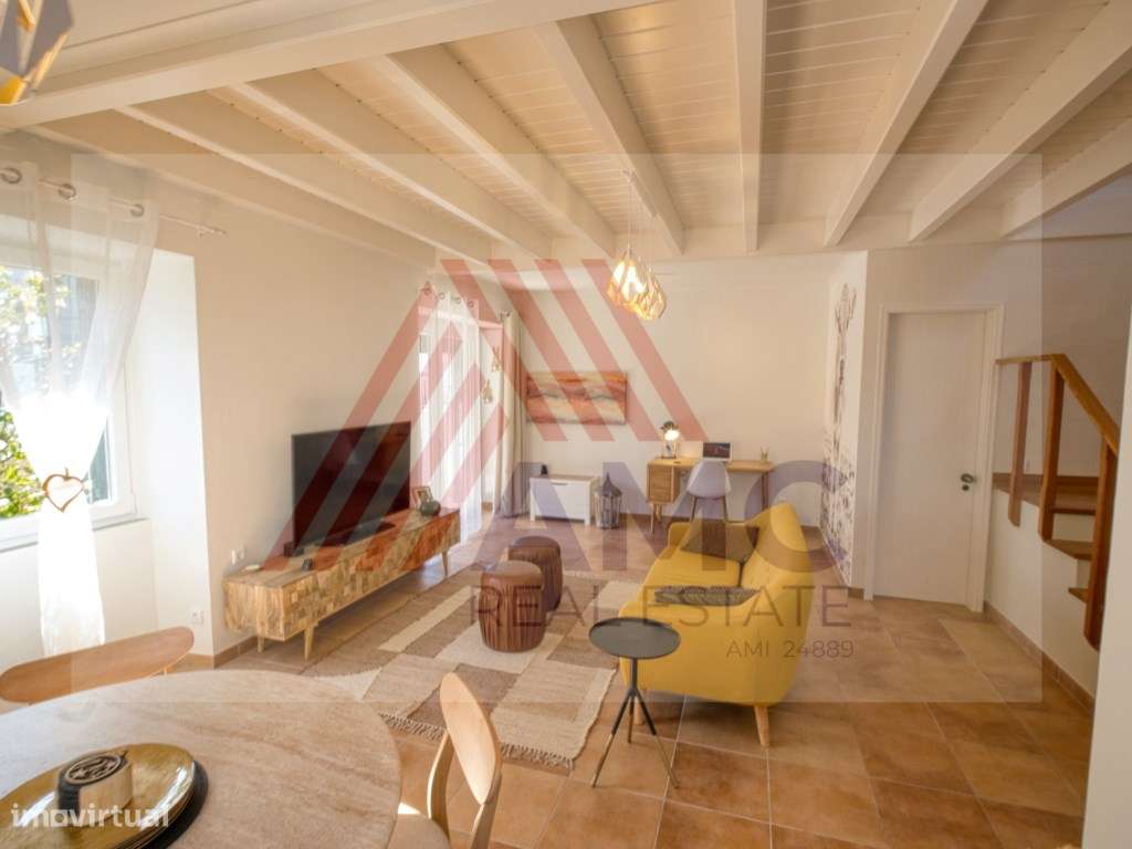 MORADIA COM 2 PISOS NO CORAÇÃO DA VILA MADALENA DO PICO-11