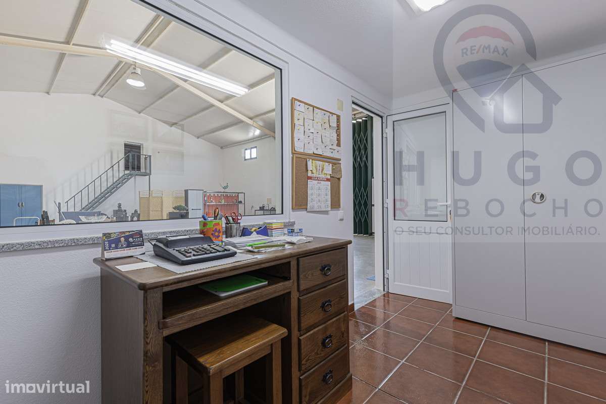 Quinta com 1,425 ha em Redondo-47