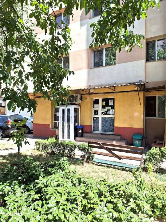 Inchiriere Spatiu Nord 50 mp pretabil frizerie - Imagine principală: 2/3