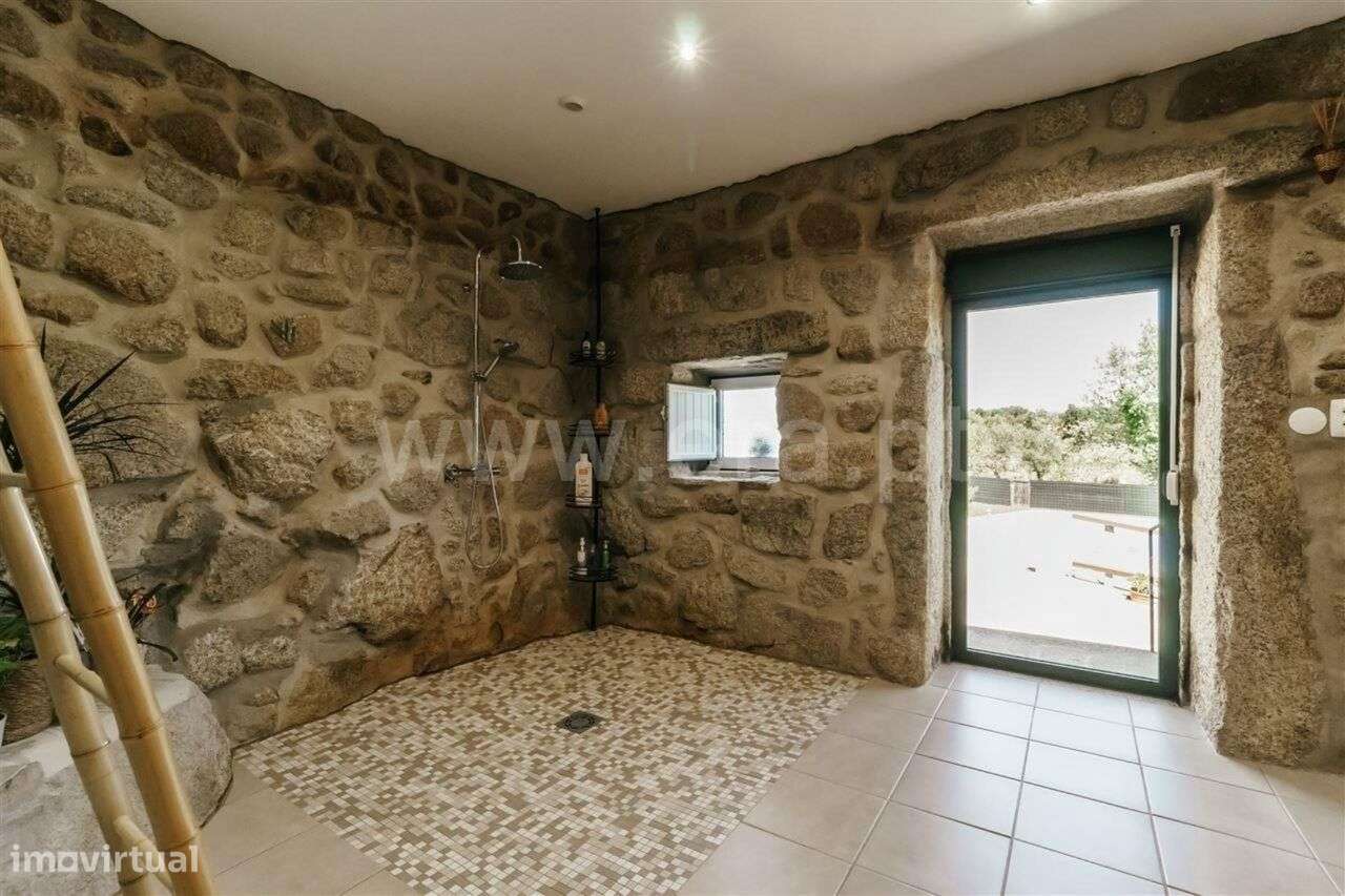 Moradia Isolada T2 / Fundão, Castelo Novo-19