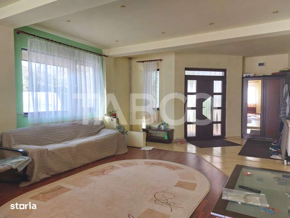 Casa 200 mpu 4 camere curte si gradina zona linistita Talmaciu - Imagine principală: 1/19