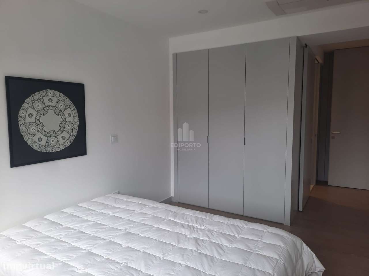 T2 COM GARAGEM E VARANDA   NO PORTO-25