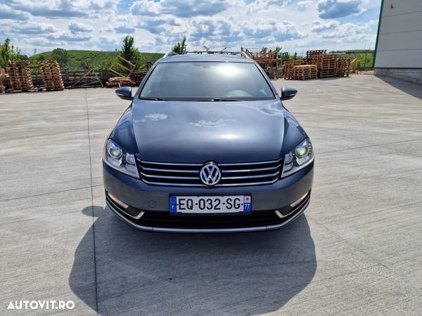 Volkswagen Passat Variant 2.0 Blue TDI DSG SCR Exclusive - 3