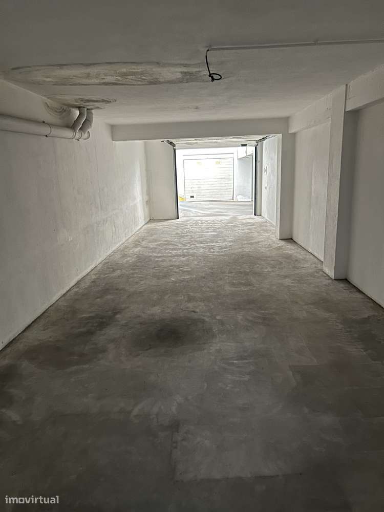 T3 Exelente c/  garagem tripla-11