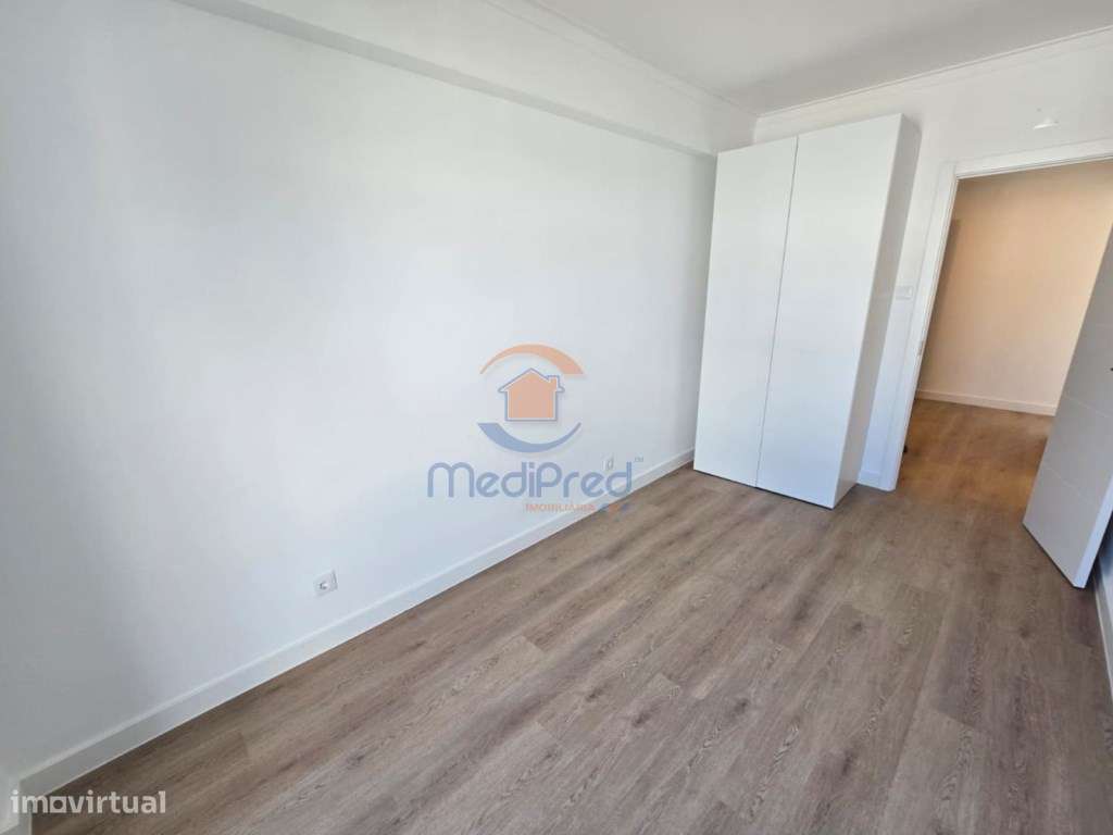 Apartamento T3 Totalmente Remodelado | Camarate, Loures-24