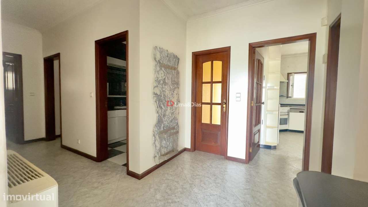 Moradia Isolada T4 Venda em Santa Maria da Feira, Travanca, Sanfins e-34