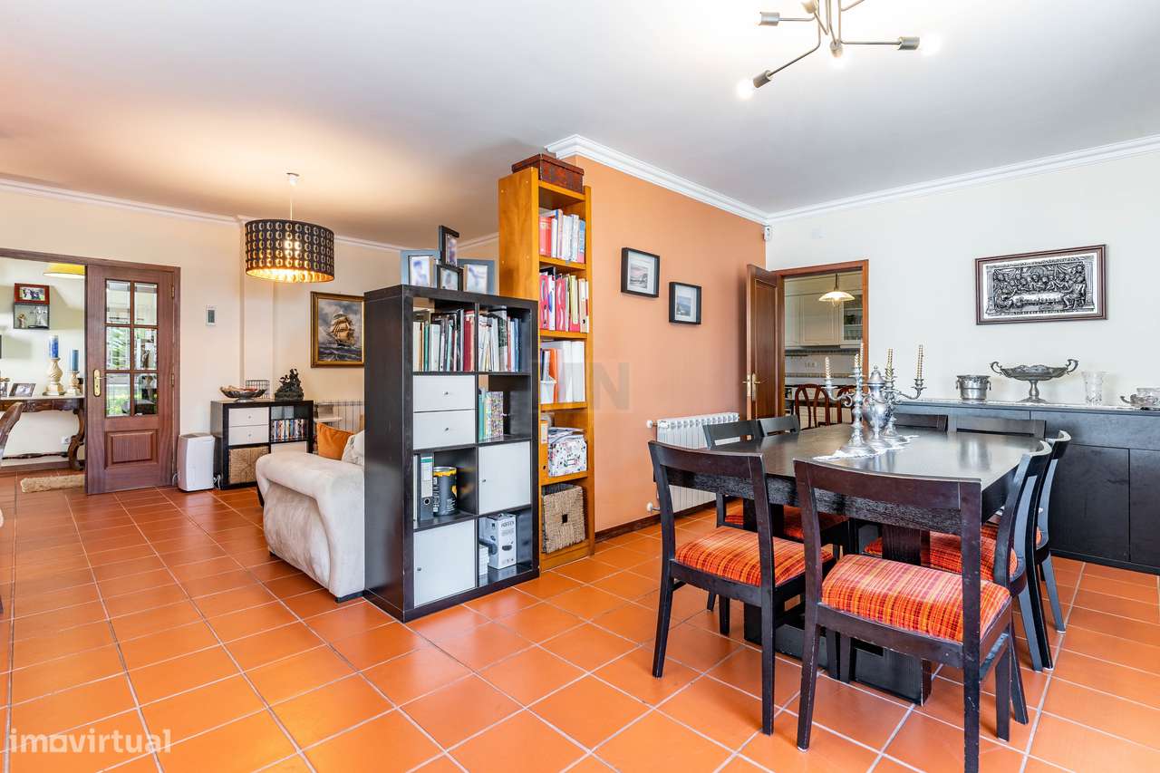 Moradia  Isolada junto á Ponte Europa - Grande imagem: 4/21