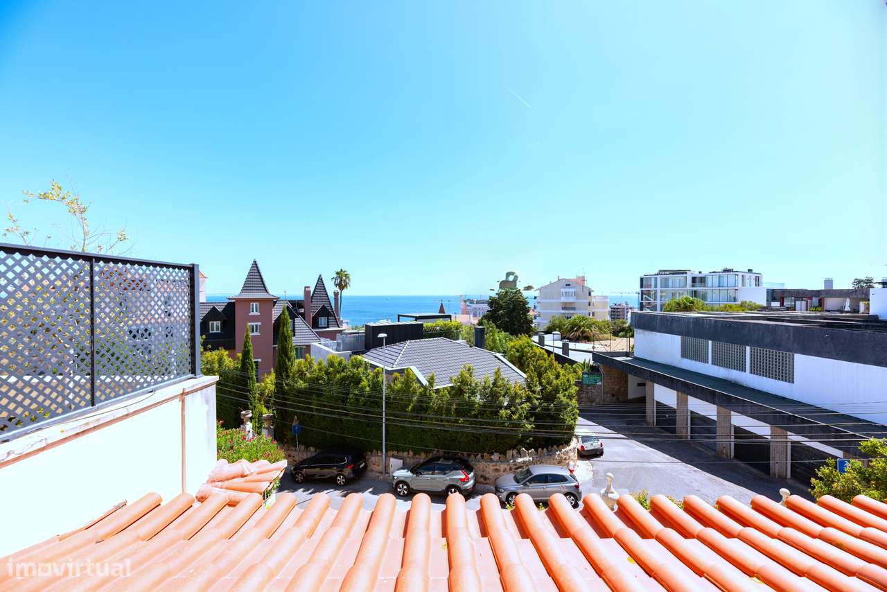 T3 duplex Monte Estoril com vista mar e terraço-47