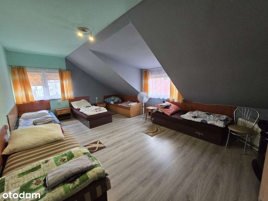 Połowa bliźniaka wraz z działającym biznesem-11