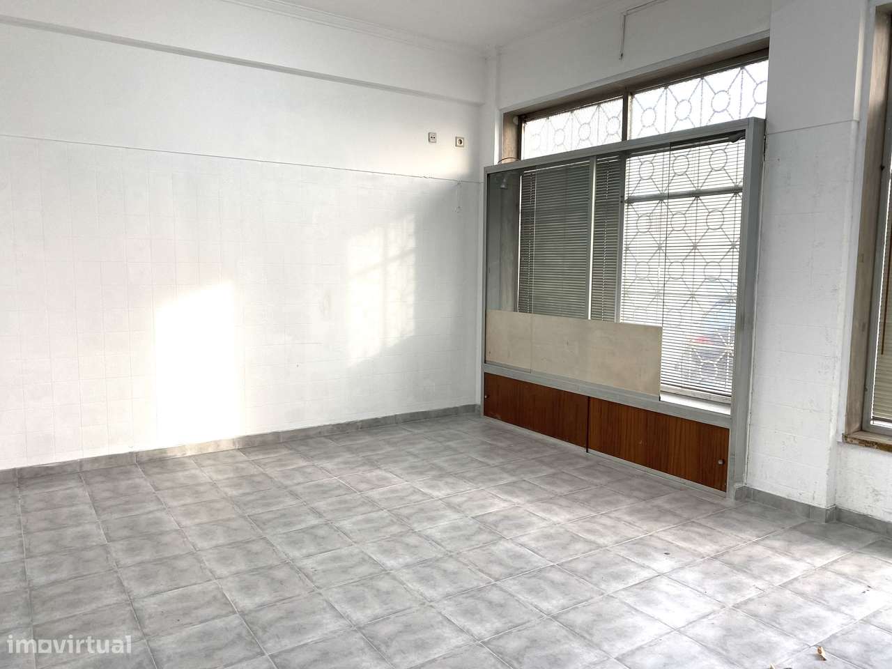 Espaço Comercial na Falagueira-Venda Nova - Grande imagem: 3/8