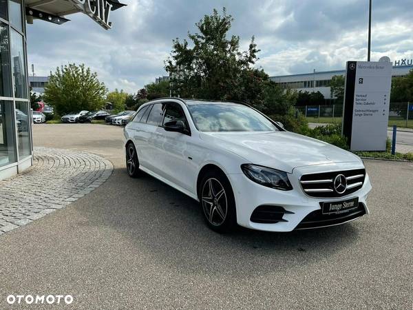 Mercedes-Benz Klasa E 300 de 9G-TRONIC AMG Line - 2