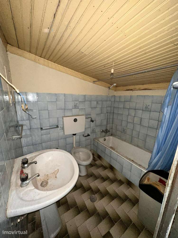 Moradia de 2 Pisos para Reabilitação Integral-5