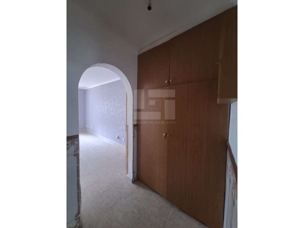 APARTAMENTO T2 - BENFICA _ RECUPERADO-6