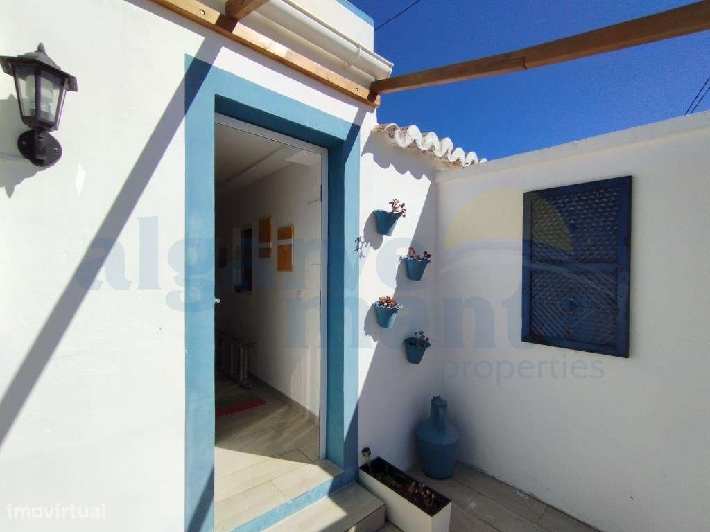 Moradia Rústica Remodelada com Vistas Deslumbrantes e Terreno Priva... - Grande imagem: 4/31