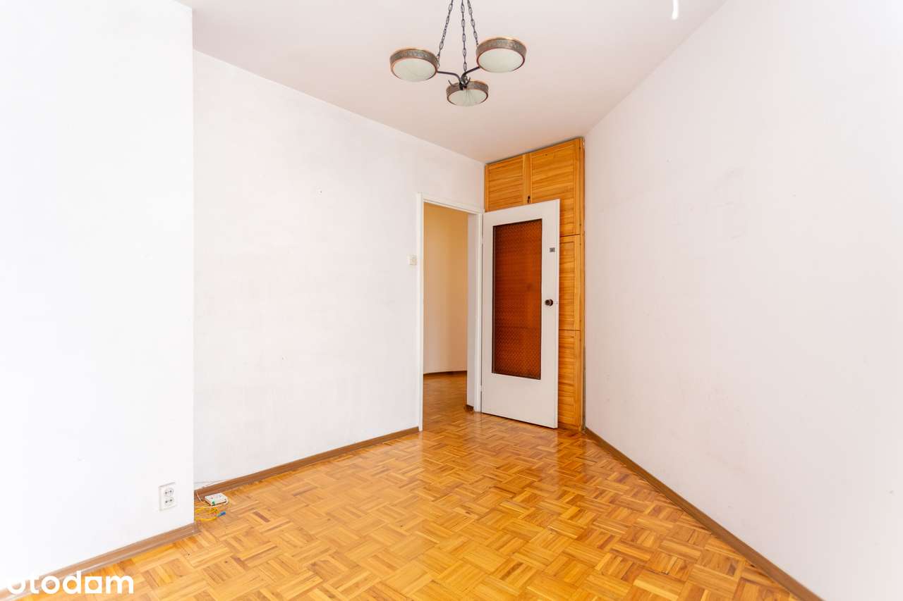 Trzypokojowe mieszkanie z balkonem na Piekarach-12