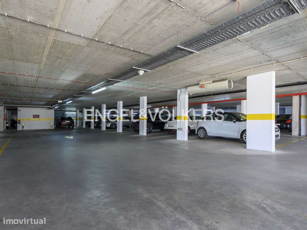 Parque de Estacionamento em Carnaxide - Grande imagem: 4/20