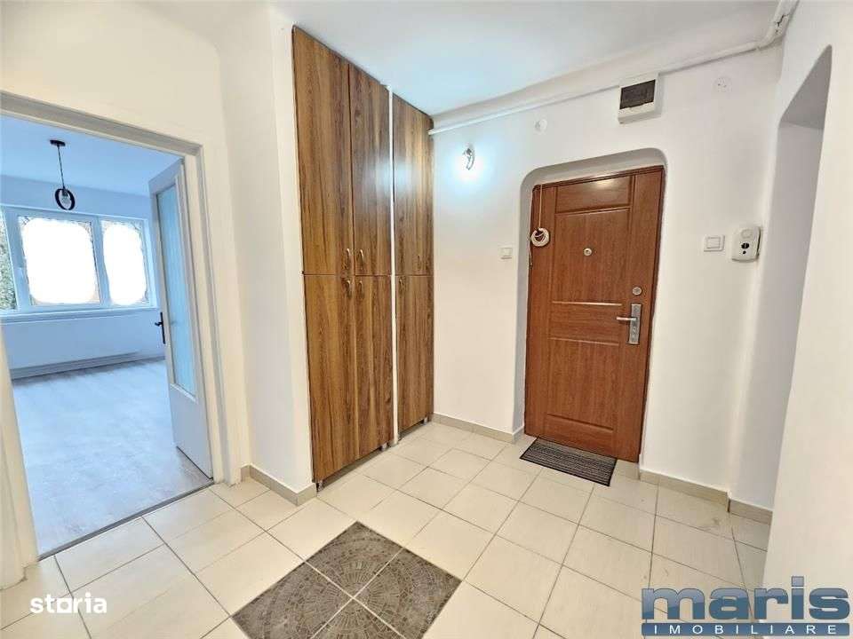 Apartament 3 camere etaj 2 zona 22 Dec. - UMFST-6