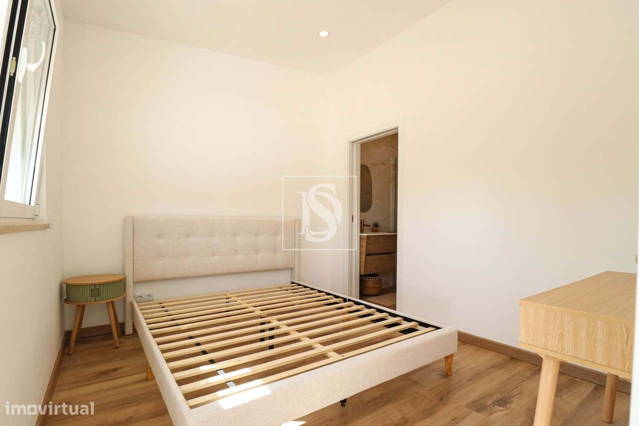 Moradia renovada  com quintal de 140m2 no centro de Lagoa-7