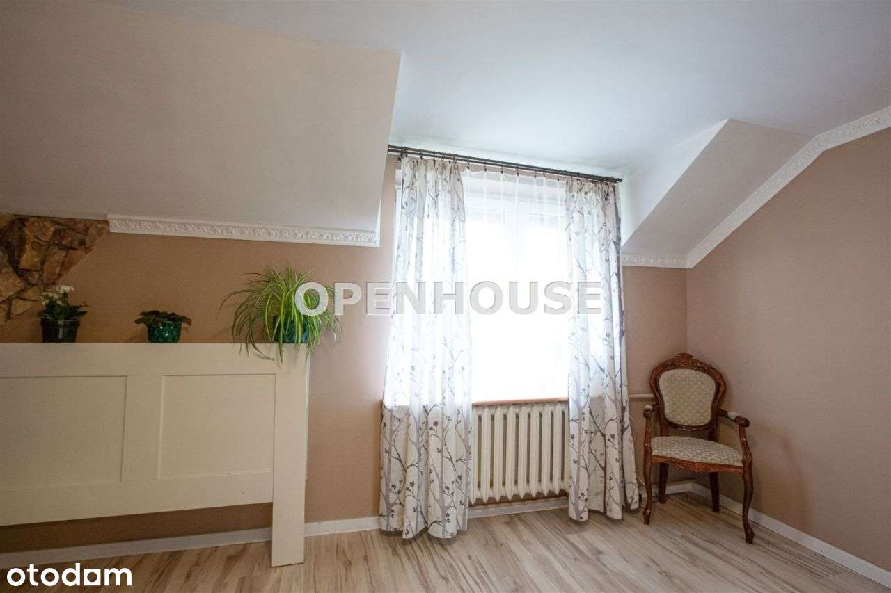 Wolnostojący z dwoma garażami.Przy Pkp Legionowo-10