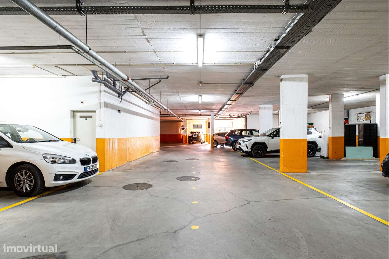 Apartamento de Luxo T3 à Venda no Estoril com Vista Mar-43