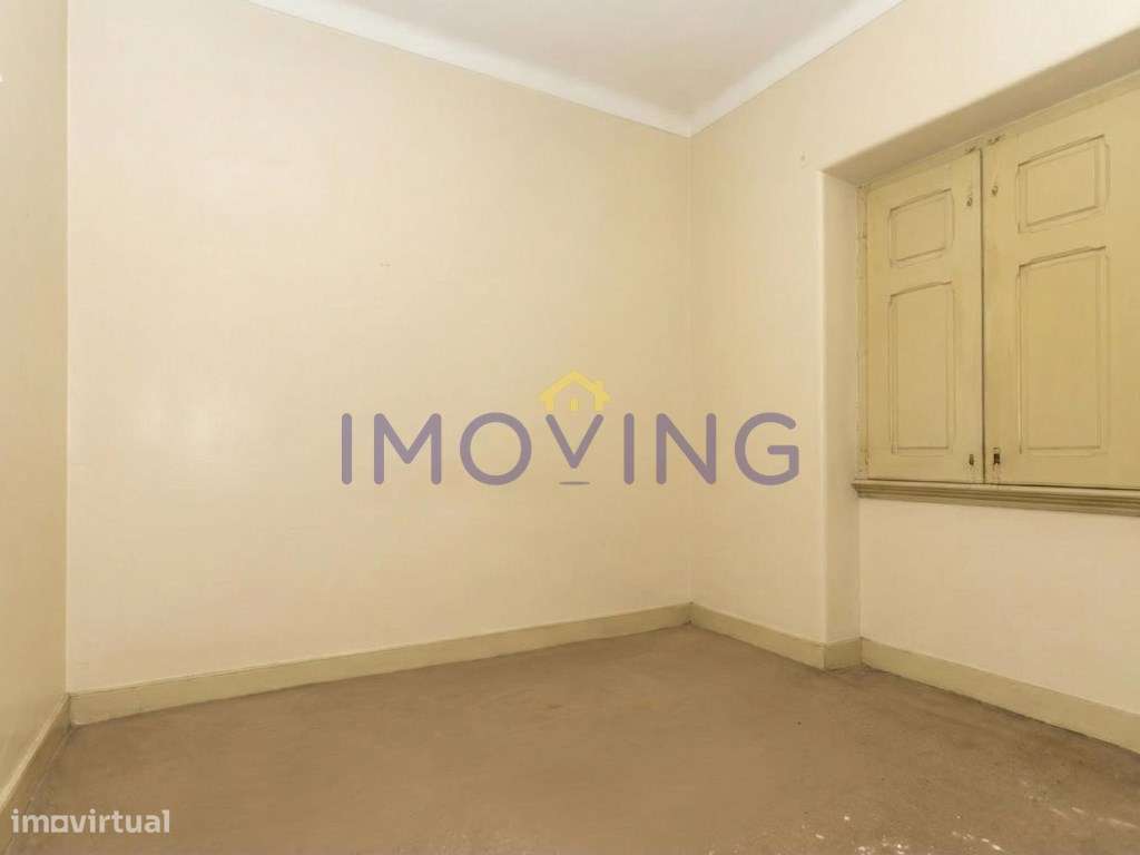 Prédio, moradia e garagens para Investimento-12