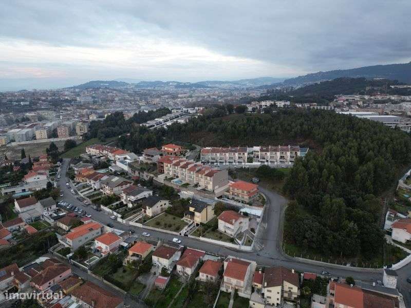 Vivenda V3 + 1 Lomar - Grande imagem: 4/8