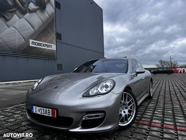 Porsche Panamera Turbo PDK - 7