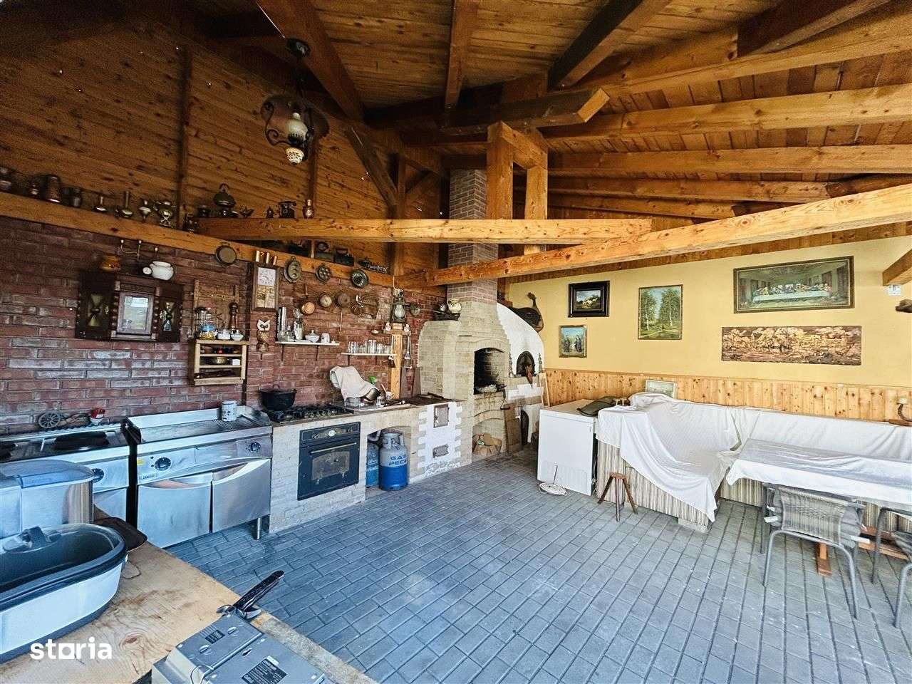 Casă individuală cu iaz, jacuzzi, saună și curte superbă – Cisnădie-8