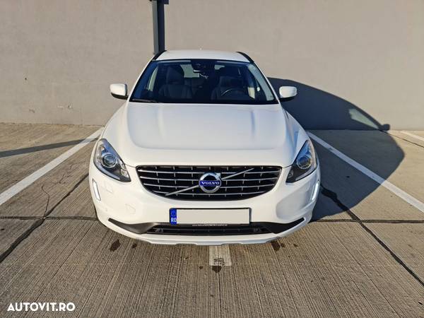 Volvo XC 60 D5AWD Start-Stop Kinetic - 1