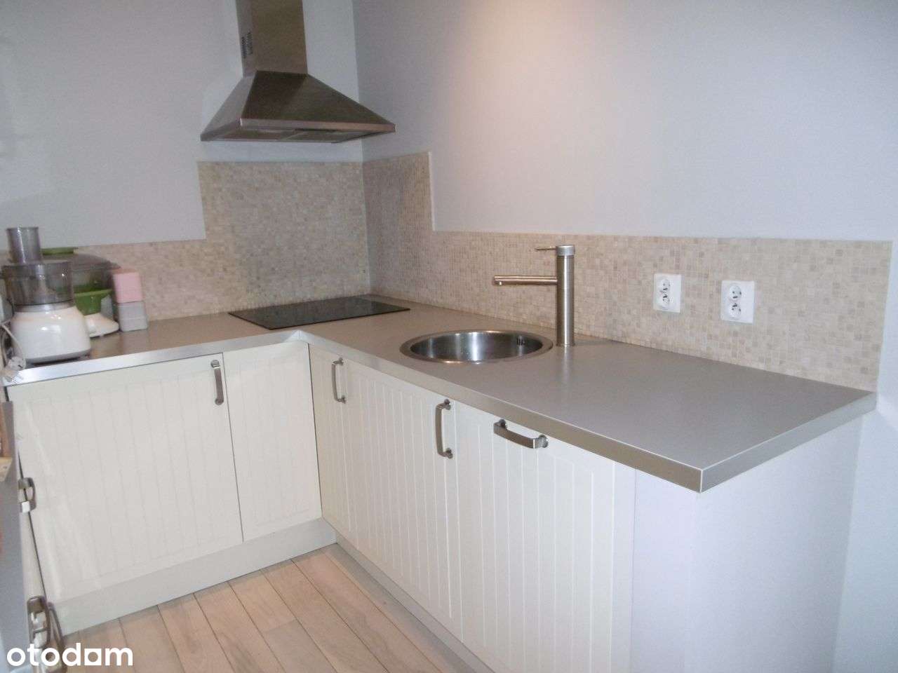 Nowoczesna kawalerka Warszawa Wola, umeblowana - Pełny obrazek: 4/11