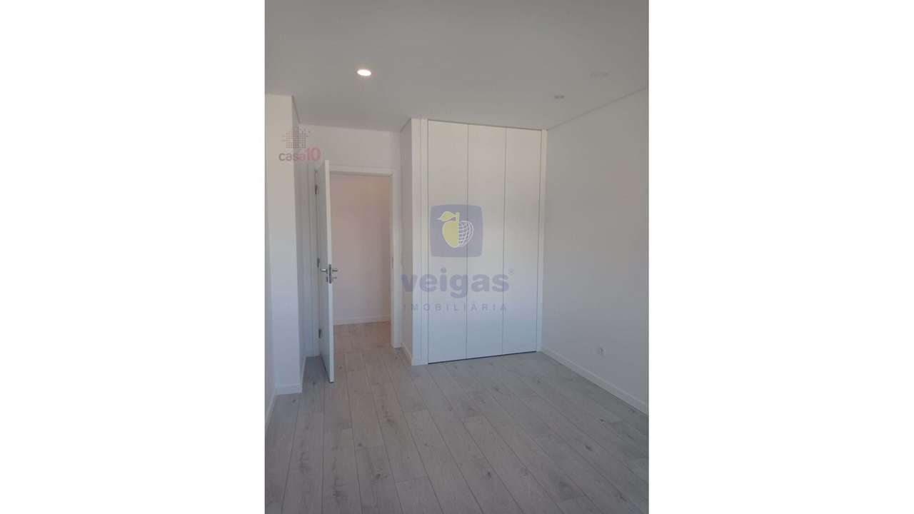 Duplex T5 no  Alto dos Moinhos ( Montijo)-3