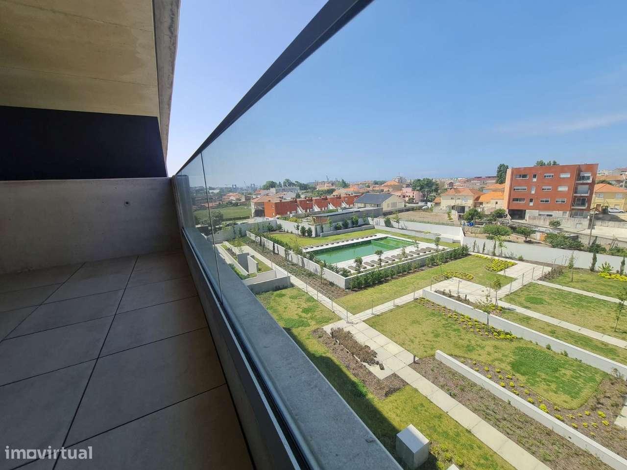 Apartamento T3 de Luxo com piscina e jardim PRT/01548/CO - Grande imagem: 4/18