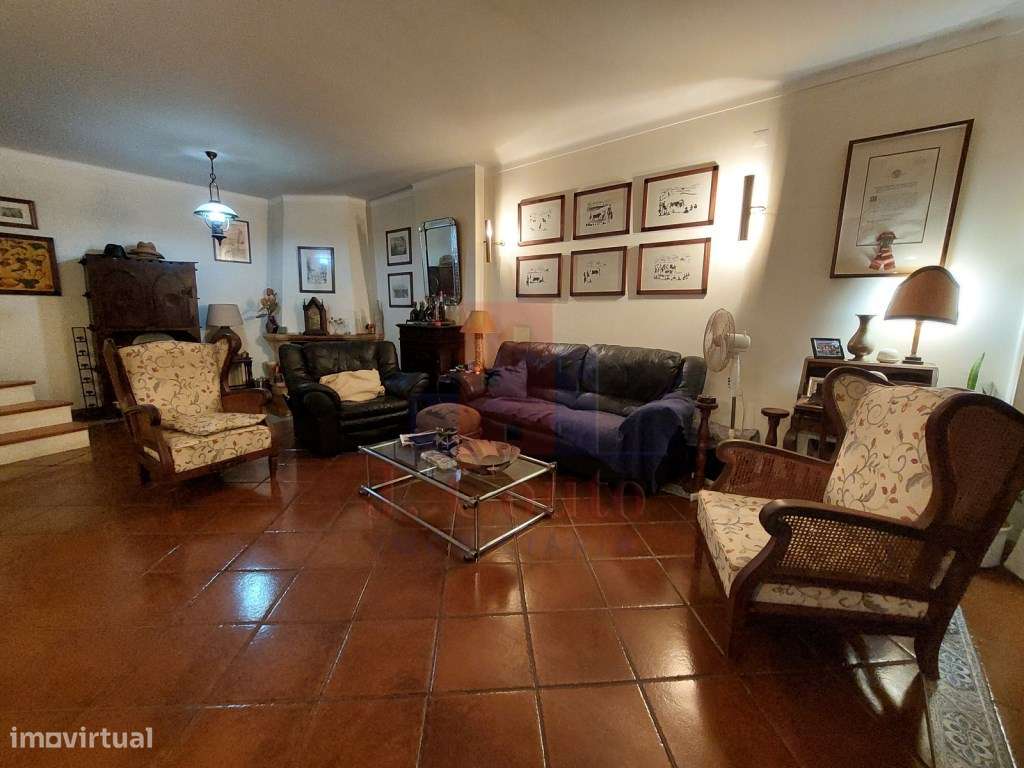 Apartamento T4+1 duplex em Caldas da Rainha-9