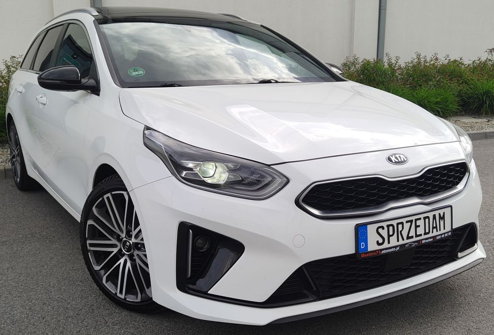 Kia Ceed III 1.5 T-GDI DCT7 OPF GT Line 2021
