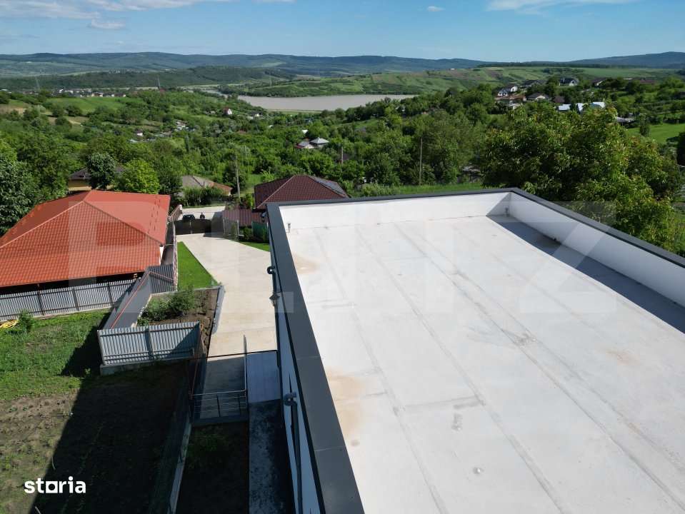 Casa 4 camere, 200 mp, 1050 mp teren, zona Ciurbesti - Imagine principală: 5/19