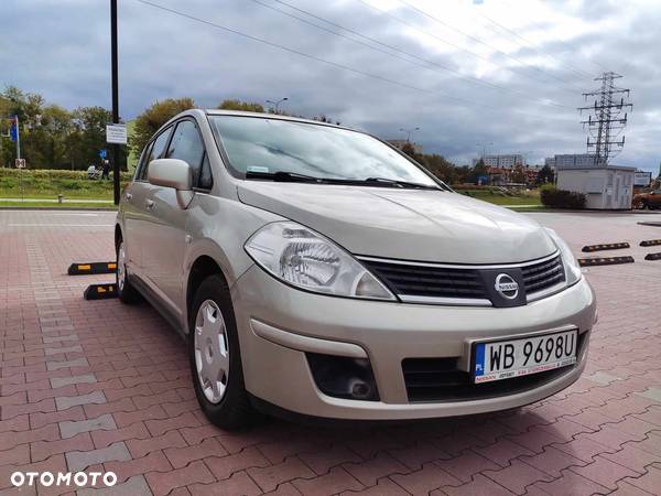 Nissan Tiida 1.6 Acenta - 1