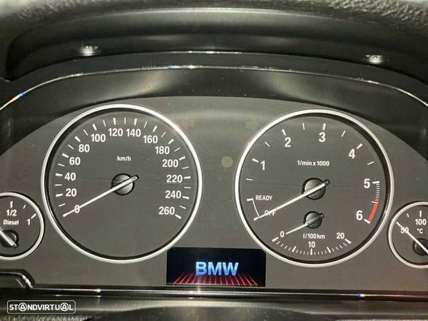 BMW 318 d Touring Line Luxury - 12