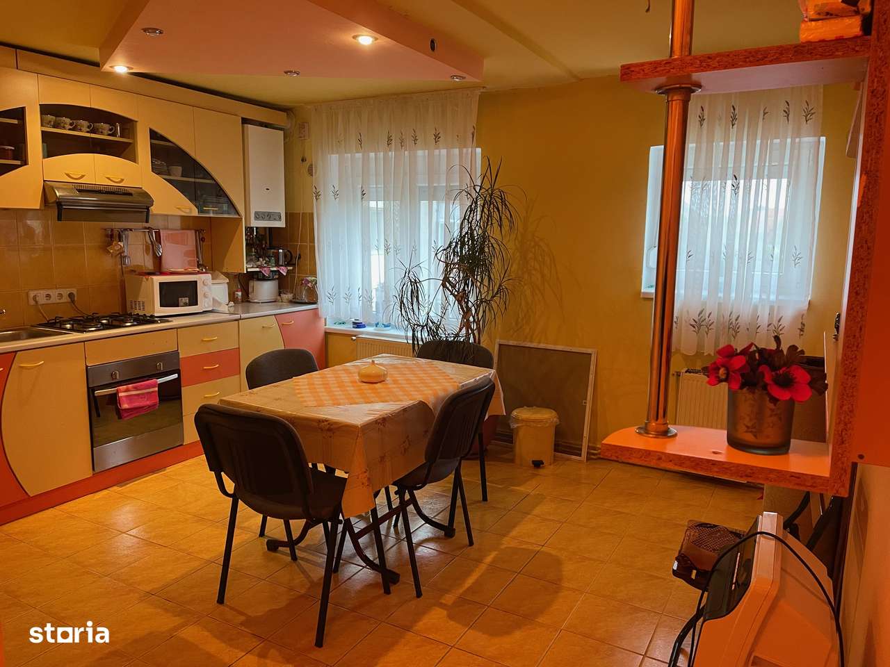 Apartament,mobilat,utilat,Aleea Petuniei-0