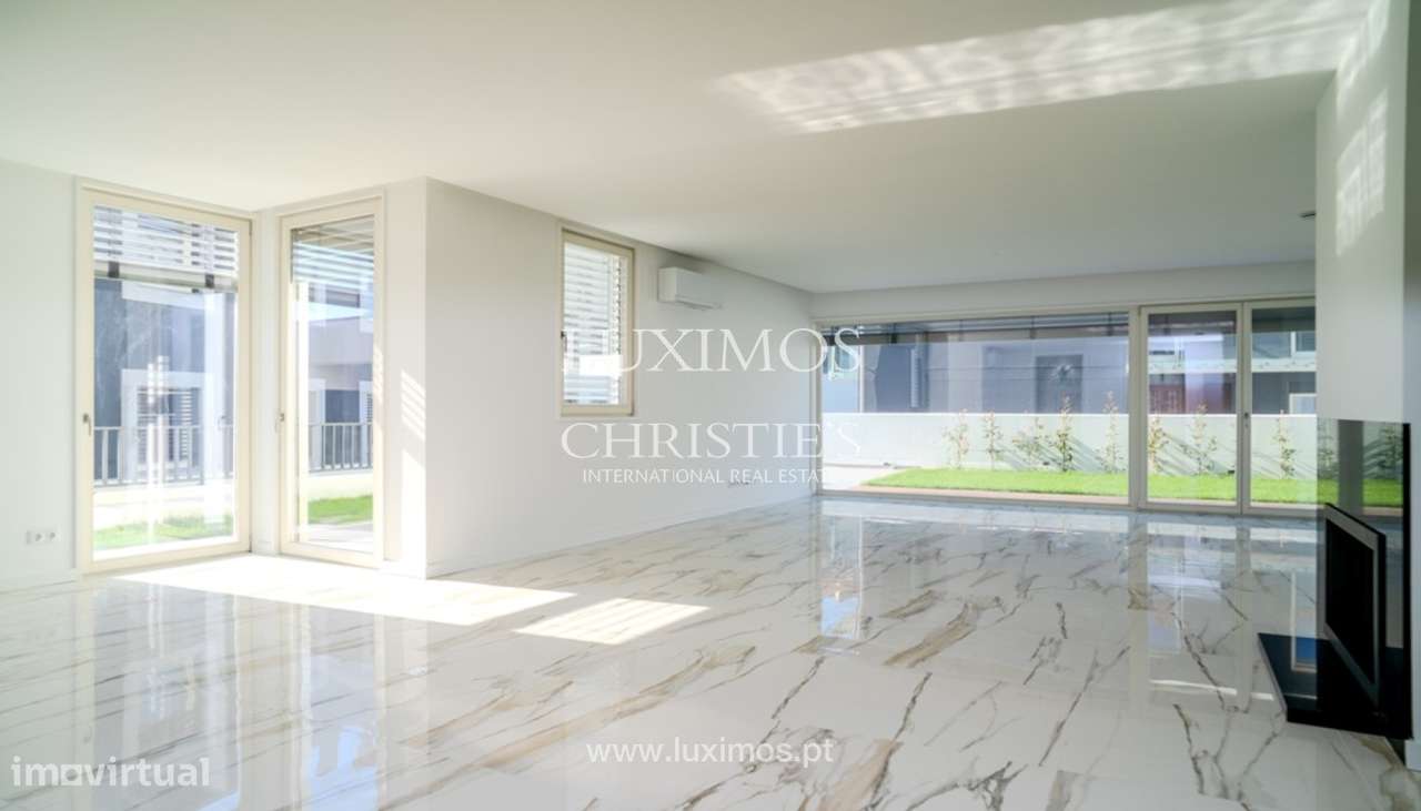 Moradia de luxo nova com jardim, para venda, em Leça da Palmeira - Grande imagem: 4/25
