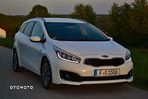 Kia Ceed 1.6 GDI SW Dream Team Edition - 3