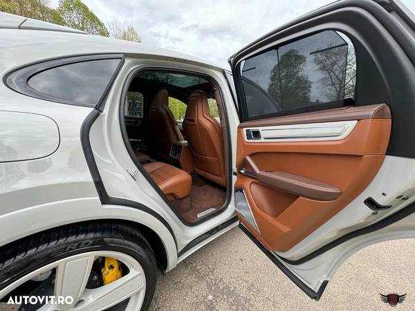 Porsche Cayenne Coupe Turbo S E-Hybrid Tiptronic S - 15