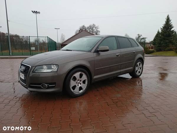 Audi A3 2.0 TDI DPF Ambiente - 4