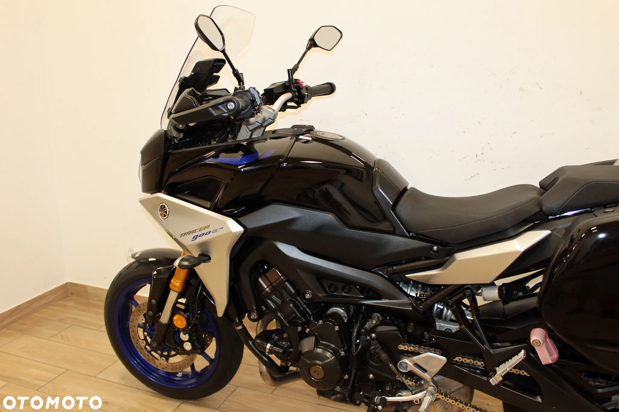 Yamaha MT - 16