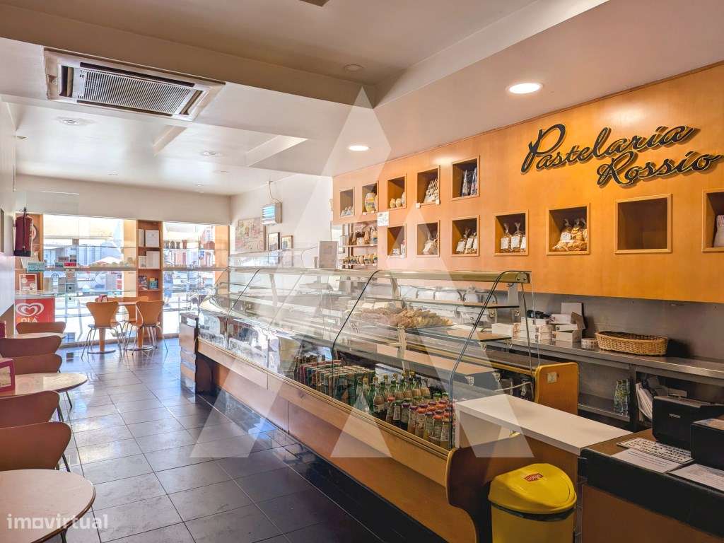 Loja no centro de Aveiro para venda e trespasse - Grande imagem: 5/27
