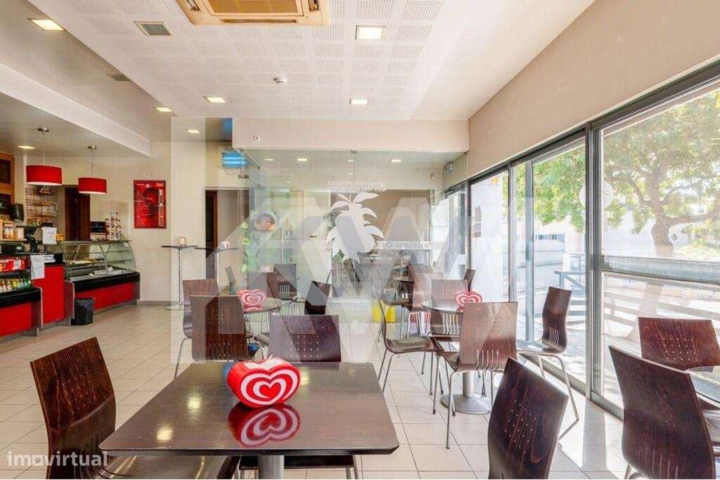 VENDE EDIFICÍO/MORADIA c/Pastelaria/Fábrica de Bolos EXCELENTE INVESTI - Grande imagem: 5/22