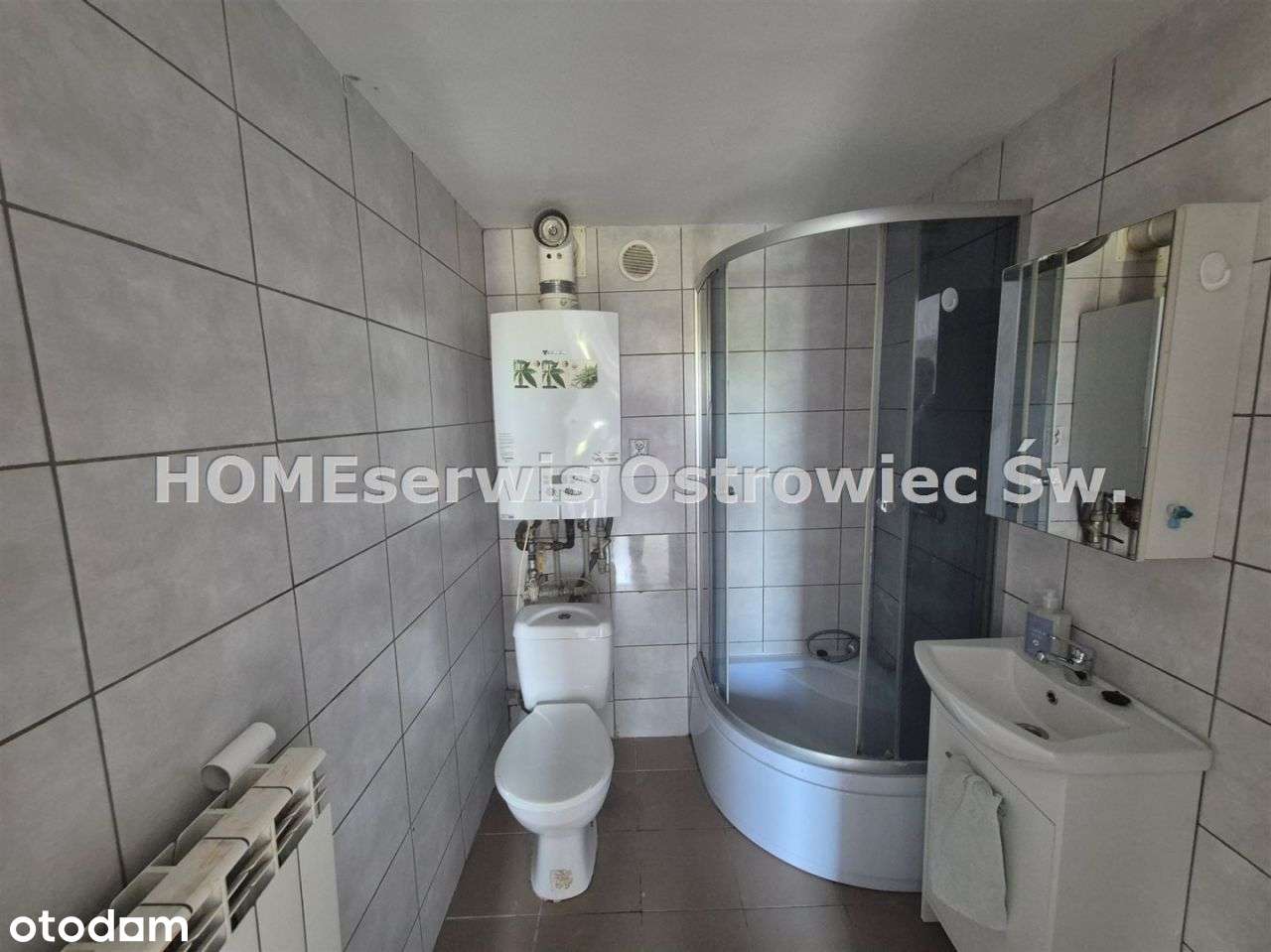 Dom wielorodzinny o pow. 187 m2 na dziąłce 1783 m2-17