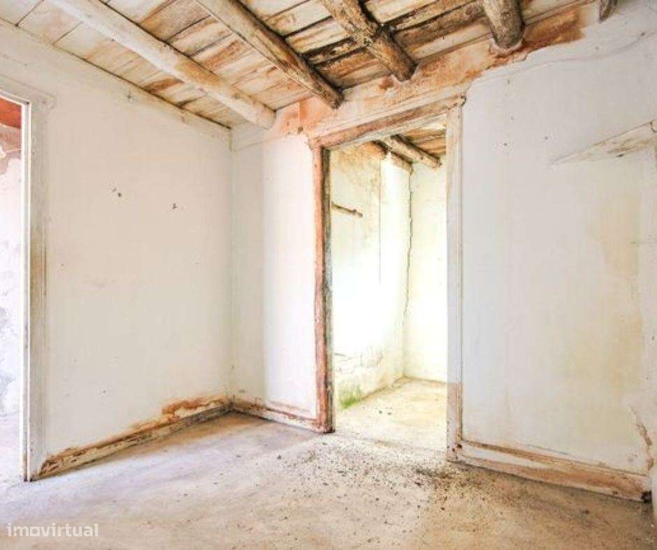 MORADIA T2 PARA REABILITAR, SEIXIDO, ALHADAS- FIGUEIRA DA FOZ - Grande imagem: 4/10